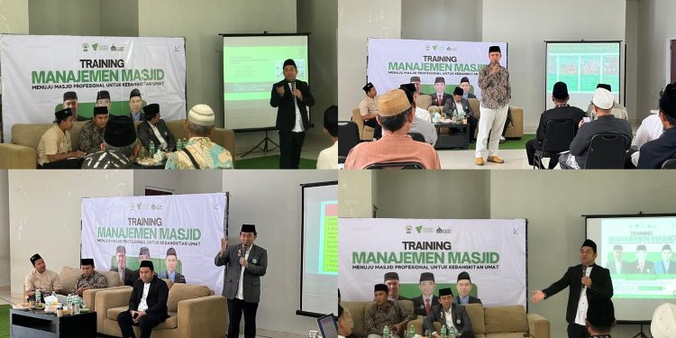 Mengelola Masjid Secara Profesional untuk Kebangkitan Umat