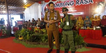 Linmas Nagih Janji Atribut Baru, Bupati Klaten Cuma Senyum: Janji Itu Masih Tercatat di Langit, Pak!