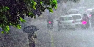 BMKG Ramal Cuaca Ekstrem di Malang Raya: Langit Galau, Warga Jangan Baper!